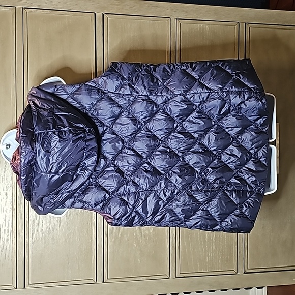 Gerry Reversible Puffer Vest - Picture 7 of 14